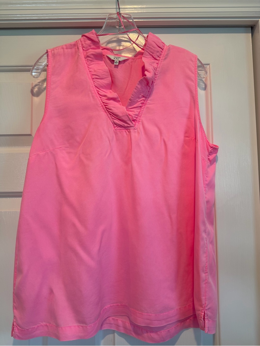 Sleeveless Ruffle V-Neck Top - Pink